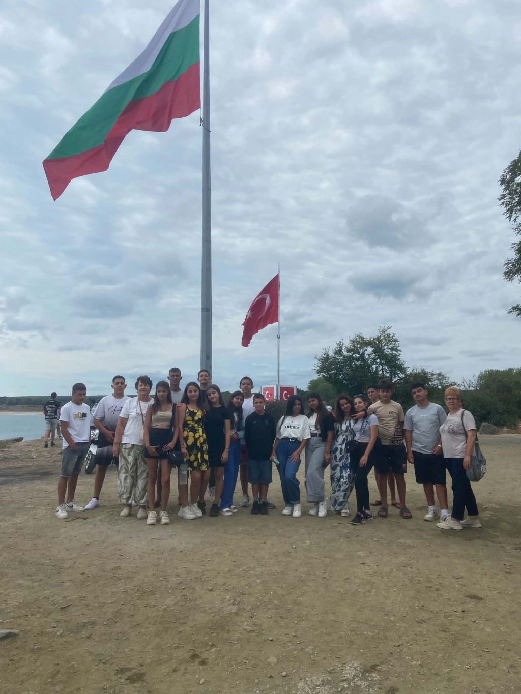 Изпълнение на проект "Образователни маршрути в България" - голяма снимка